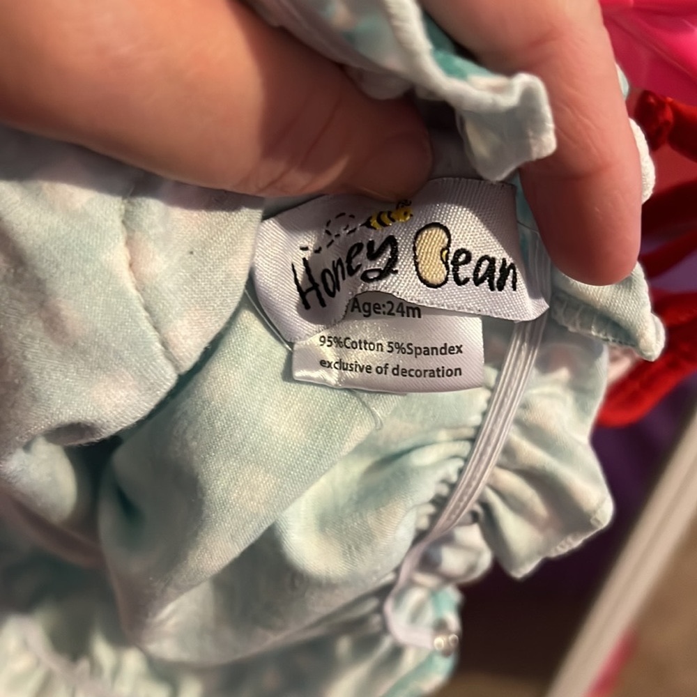 Honey Bean (boutique) toddler girl size 24M